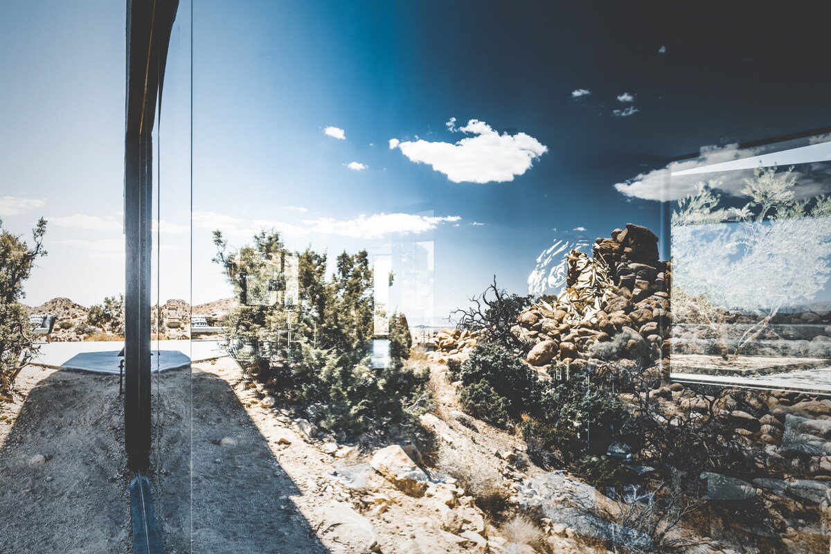 Black Desert House ft in Architectural Digest - Houses for Rent in