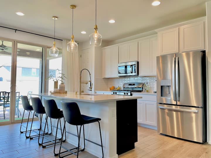 NEW cozy home! Spacious and clean 4BD 3BA Houses for Rent in Vail