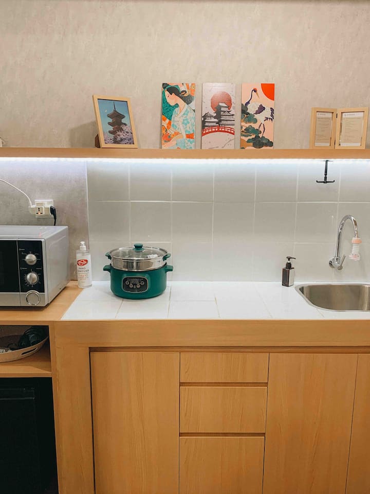 Smart Japan Studio Apartment Tokyo Riverside Pik2 - Džakarta
