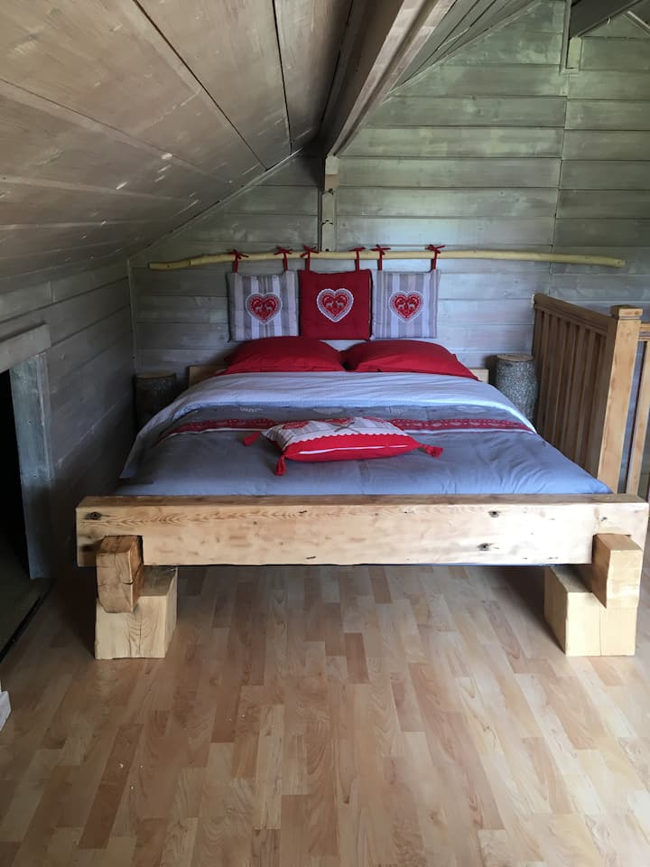 Chumba cha kulala cha mezzanine 