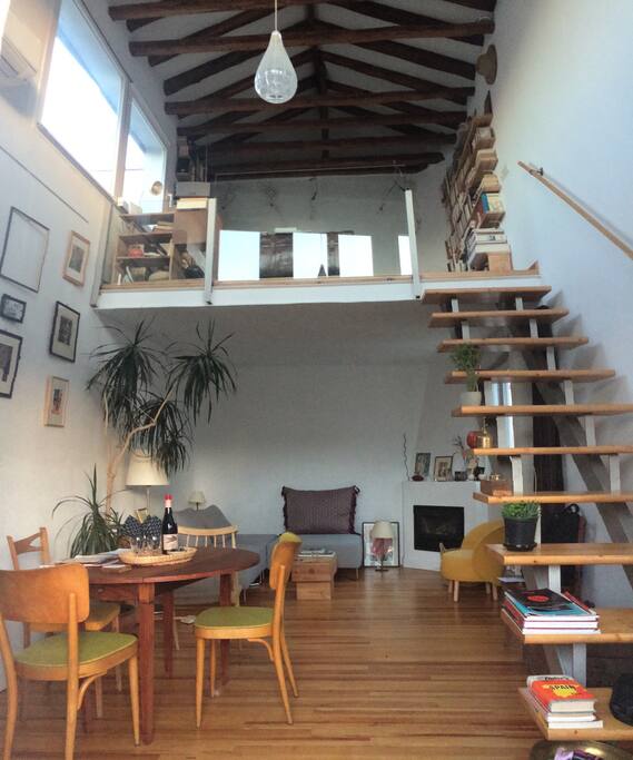 Living room and Mezzanine (6,5m ceiling), heart of the house.