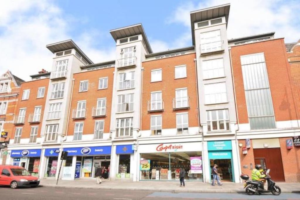 Clapham High Street