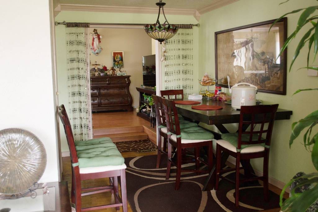 Dining Area - Feel free to eat here.