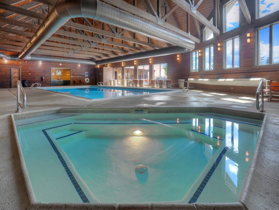 Indoor swimming pool and hot tub at Cascade Village vacation rental condo near Purgatory Resort