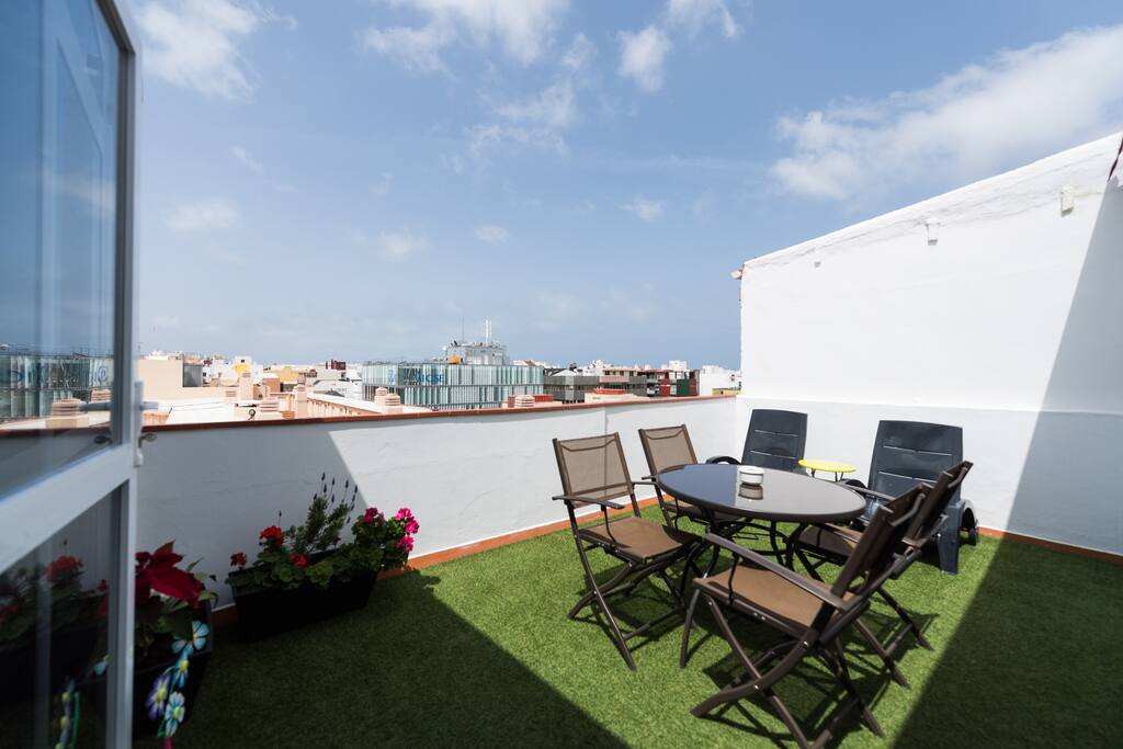 Terraza intima y soleada