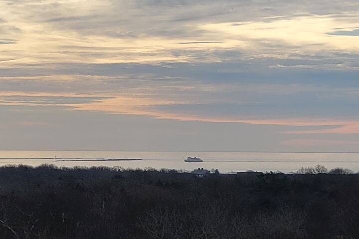 8 bedroom seacoast manor with amazing views! gallery image 4