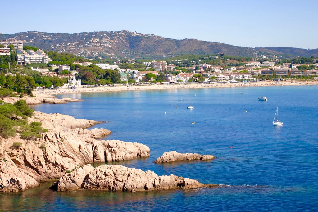 S'agaró beach from the right side (South)