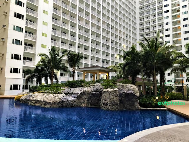 Vacation Homes Condo Rentals Airbnb