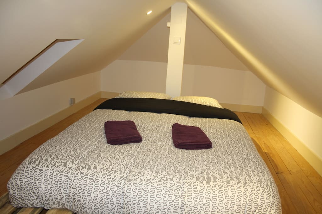 Bed2 (the roof height is reduced with around 1,50meter)