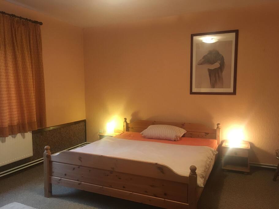 Schlafzimmer 2