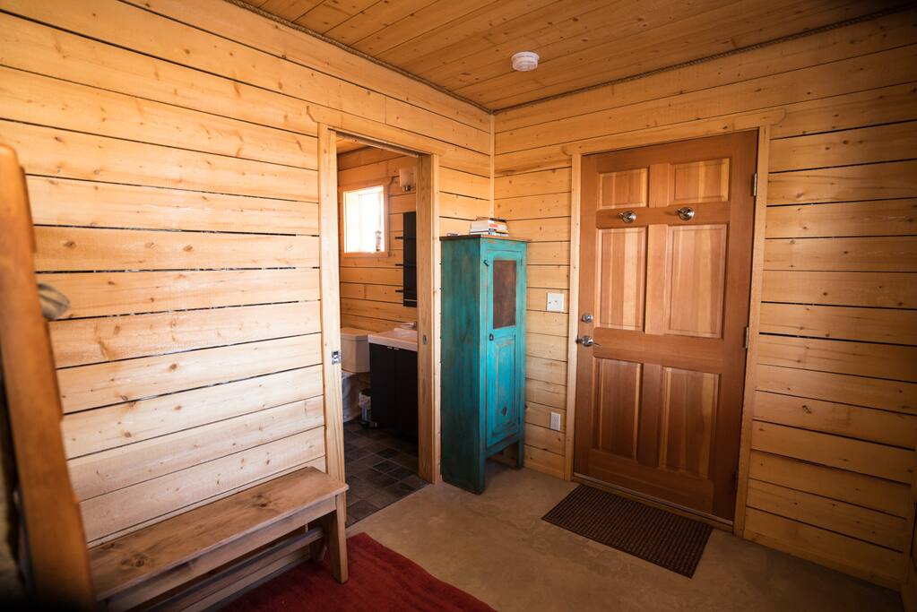 Bedroom side