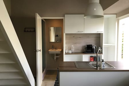 Private apartment/studio
