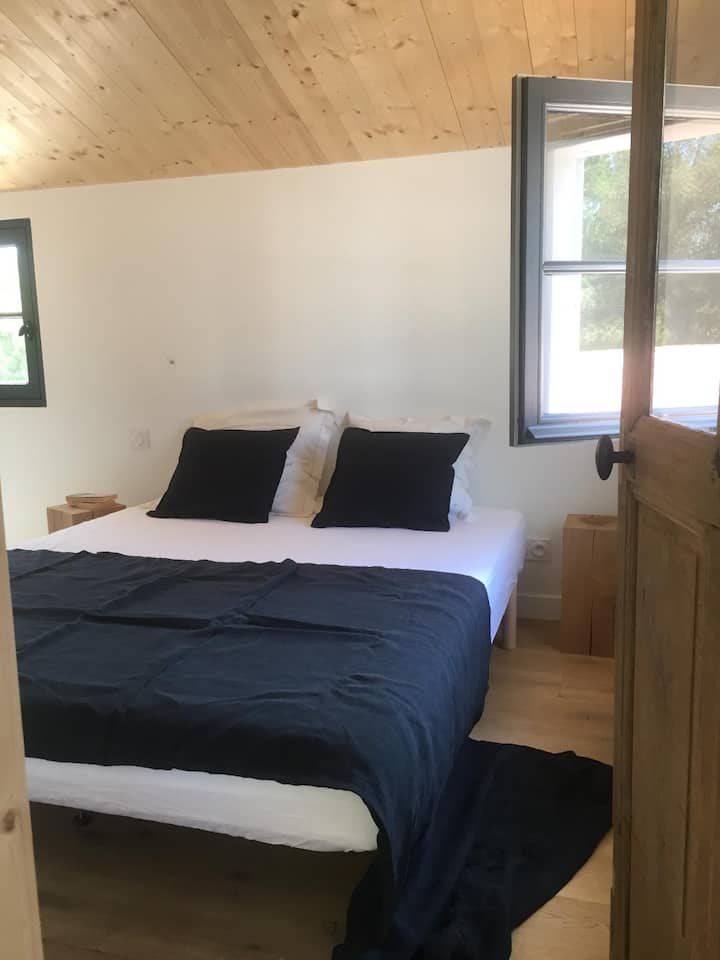 спална соба (горе)