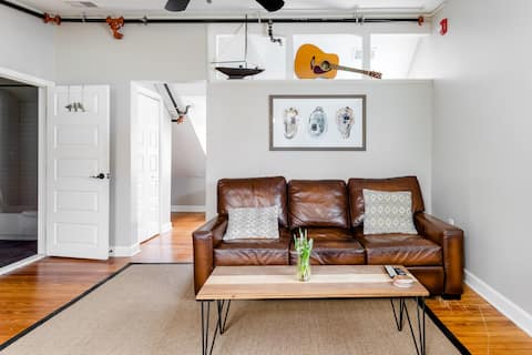 Step Out to Main Street From a Chic Loft