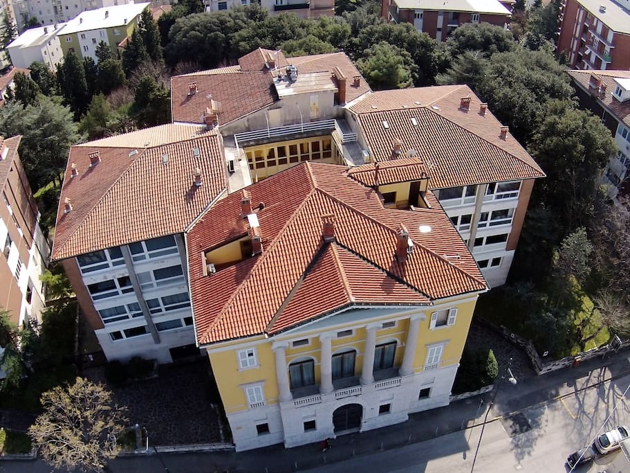 BUILDING DRONE VIEW