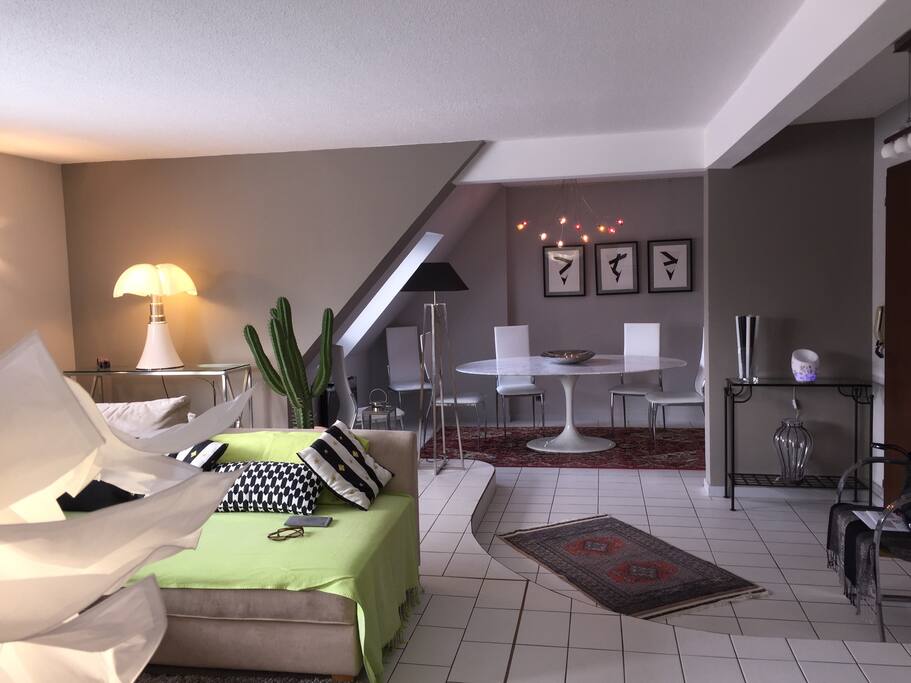 S à m