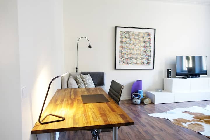 มีพื้นที่ทำงานที่เหมาะสมในห้องนั่งเล่น