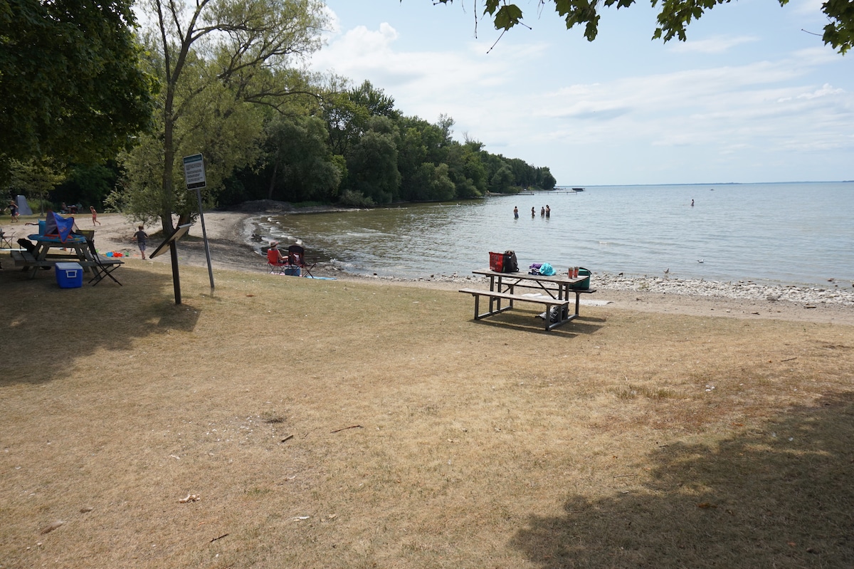 Beaverton Harbour Waterfront Boathouse Lake Simcoe Beaverton, Ontario