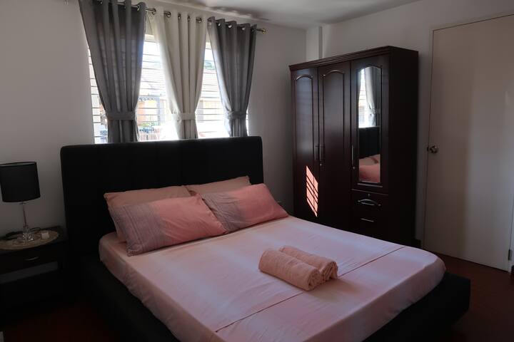 Dhoma 1 - Dhoma e gjumit e mjeshtrit 