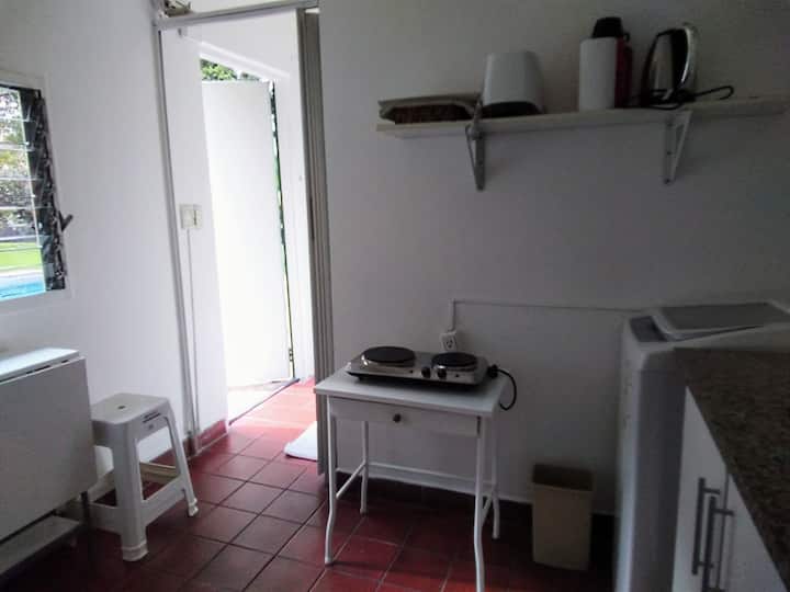 Квартира с отдельным входом в Coghlan