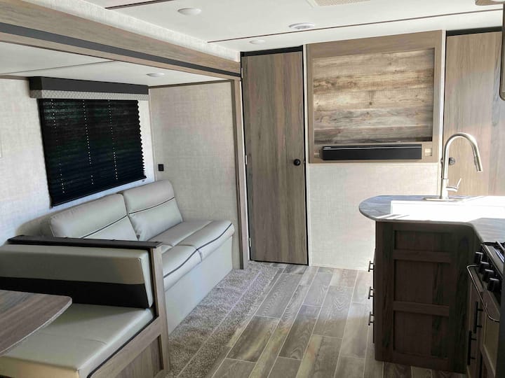 Trailer- Rental Unit - Water Park, Huntley