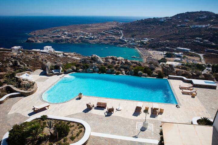 Chef included by Fantasia Villas: Paradiso 9 bdr