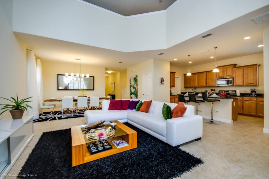 8925CubanPalmRd_5