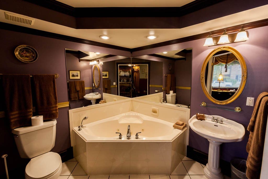 Beautiful Jetted Tub