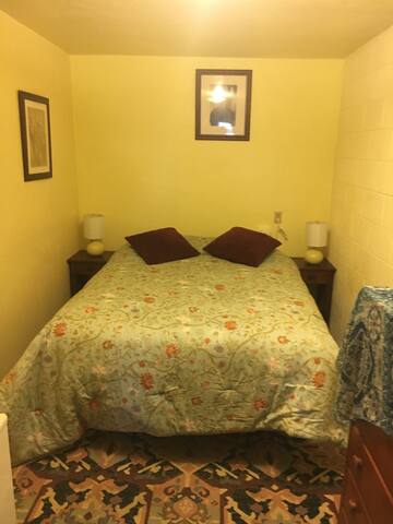 Cozy and Comfortable-Room OptionAB