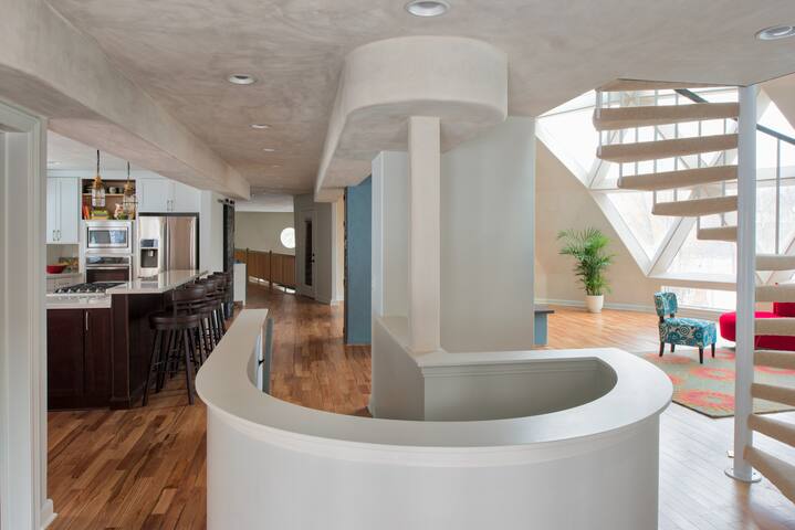 Geodesic dome home 8000 square feet of magic! gallery image 2