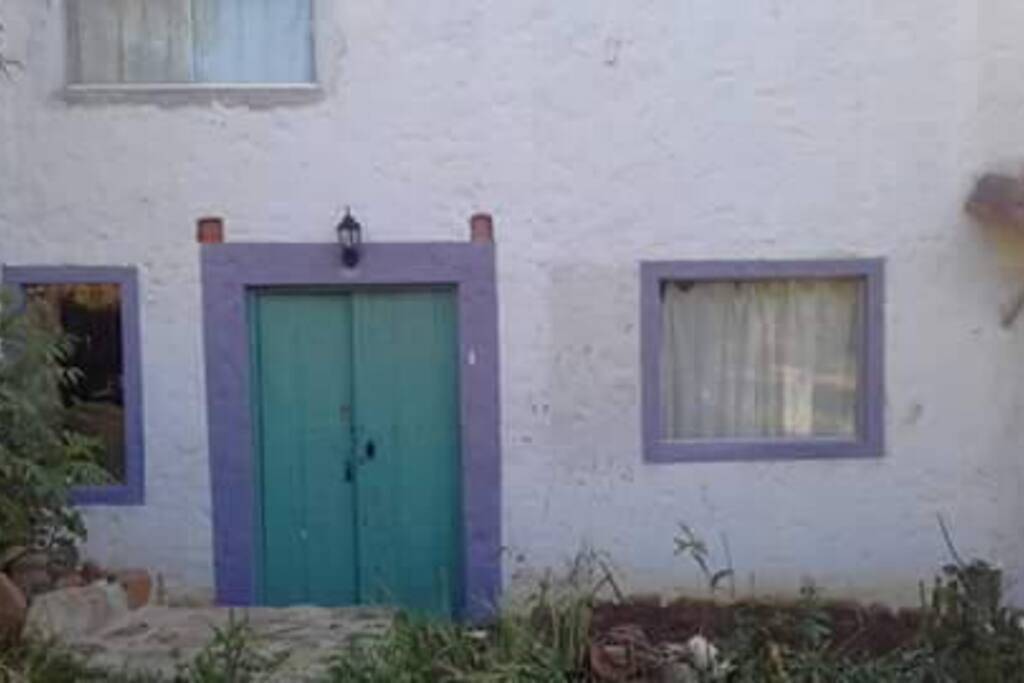 Entrada desde la calle (Aun faltan detalles por terminar)