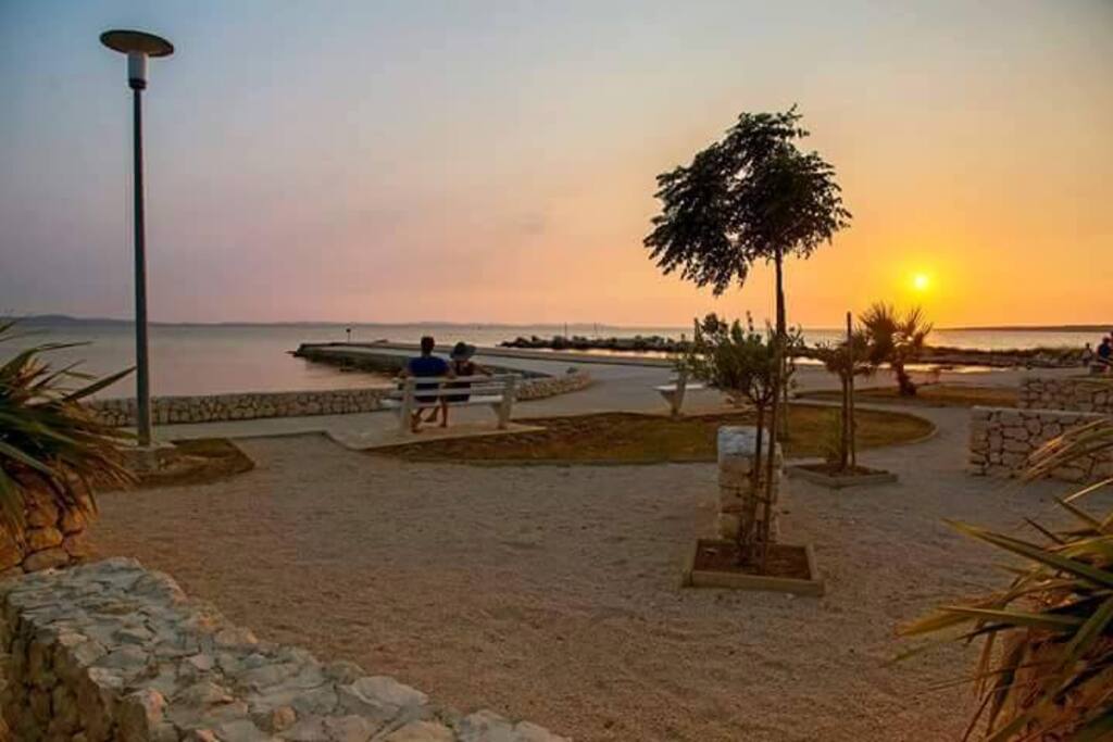 Plaža i šetnica