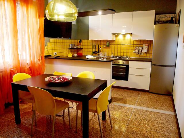 HAPPY HOME BO Fair Free Parking * * gallery image 5