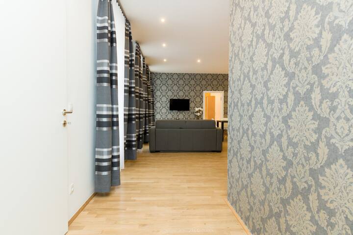 Tabor Premium with Balcony gallery image 4