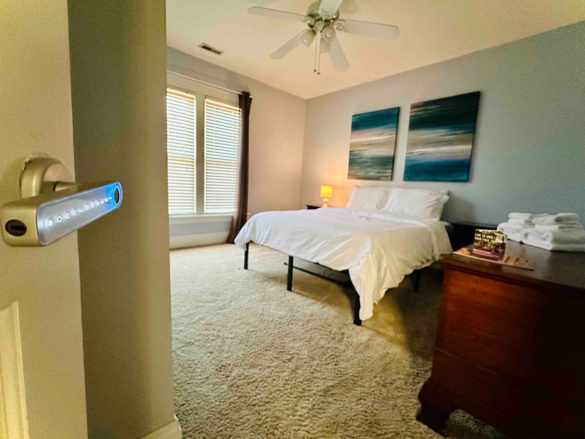 ล็อคประตูห้องนอนส่วนตัวพร้อมตัวเลือกลายนิ้วมือเพื่อความสะดวกในการใช้งาน