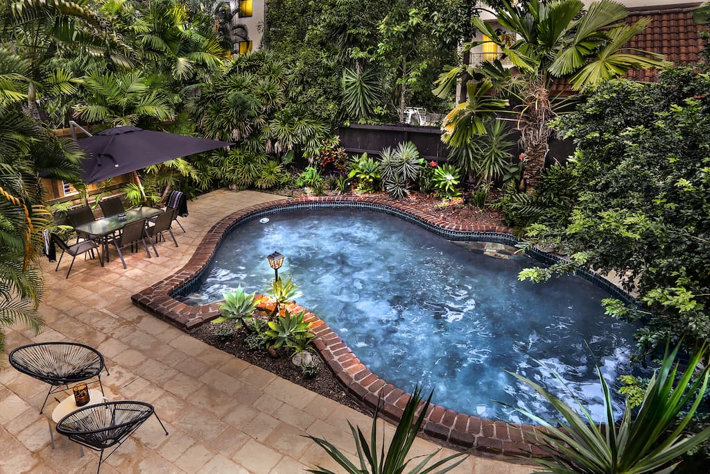 Private Tropical Pool
