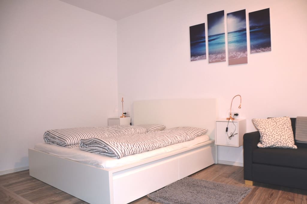 Bedroom no. 1 - double bed & stretchable sofa