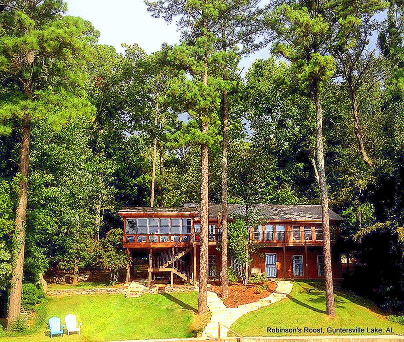 Set amid the trees, Robinson's Roost offers a grand view of the water.