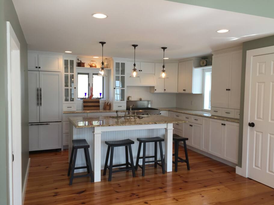 You can feel free to use the kitchen to make a quick meal for yourself