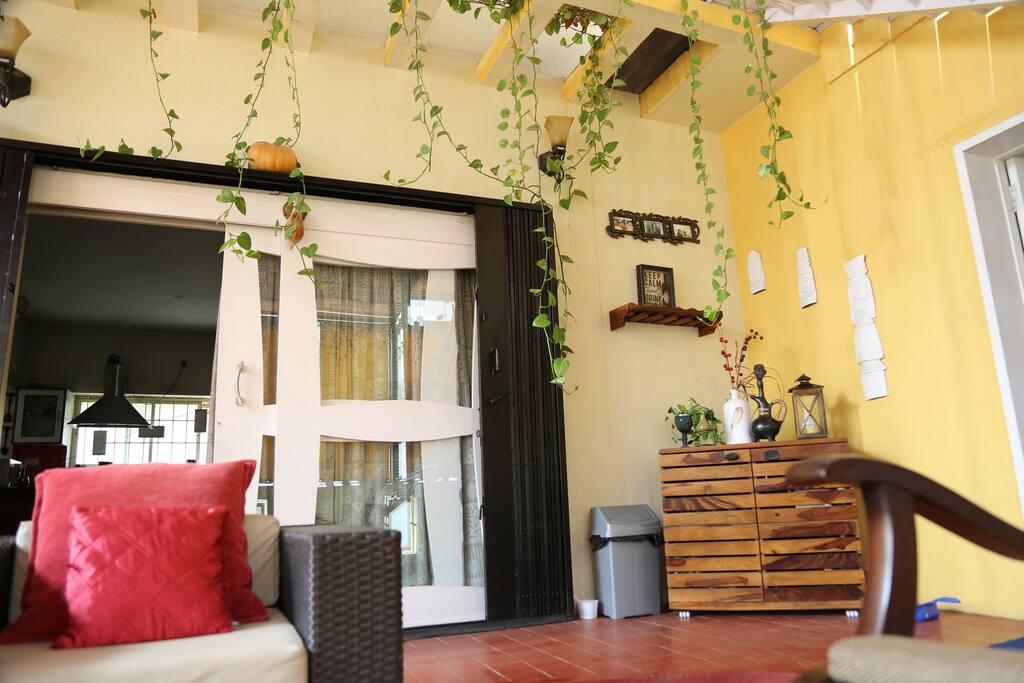 Common seating area 2