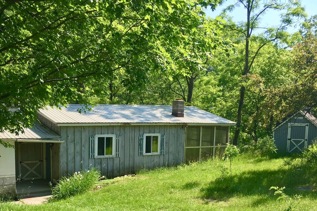 Side view of the cabin