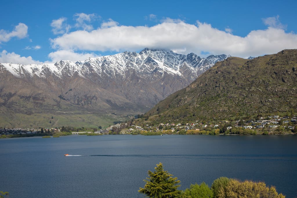 Breathtaking Views of The Remarkables