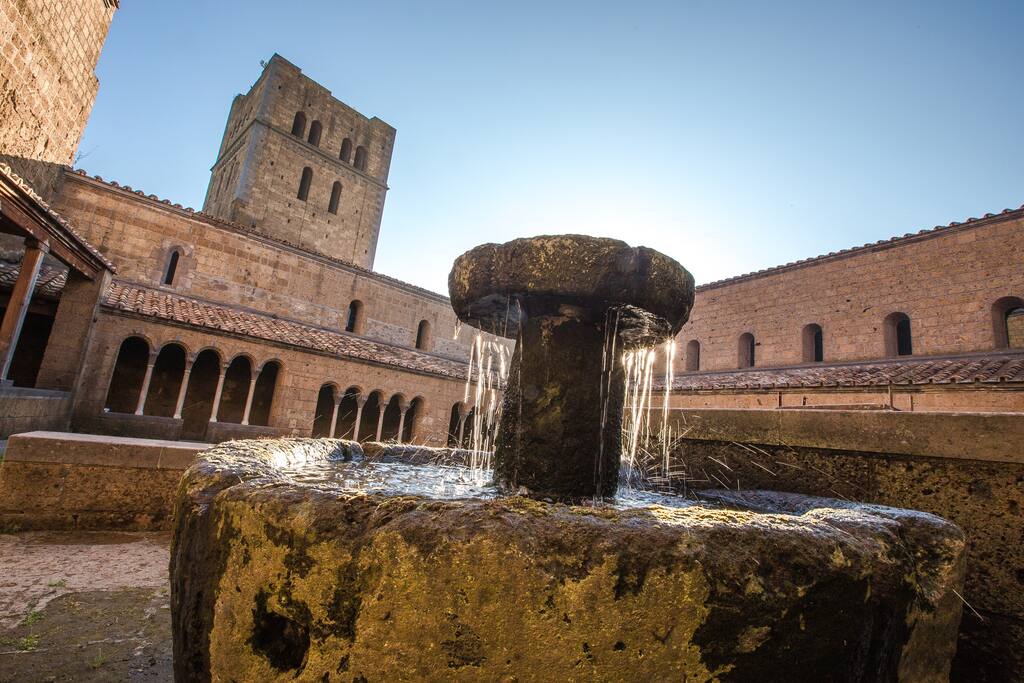 Il chiostro/The Cloister