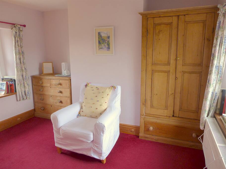 Upper Courtyard Room