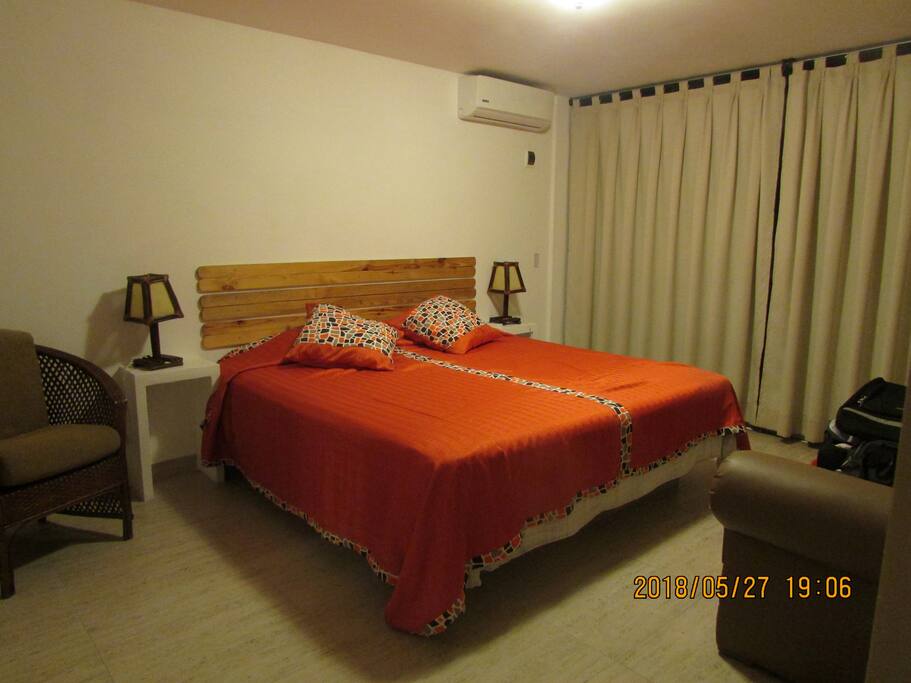 Dorm Padres cama King