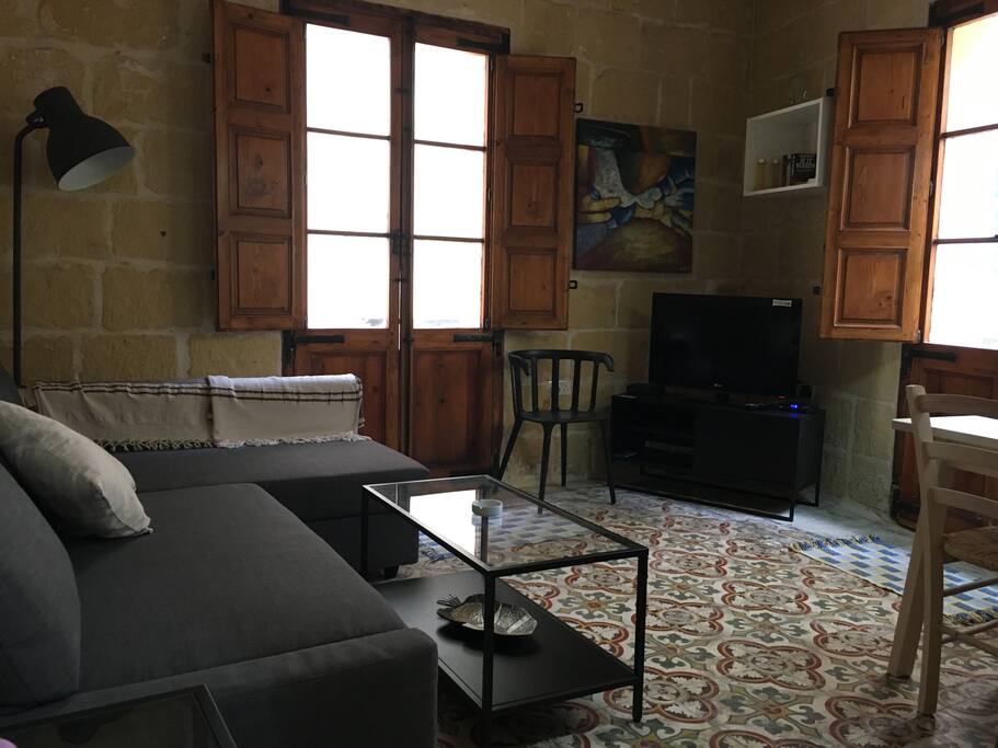 Kitchen/Living/Breakfast