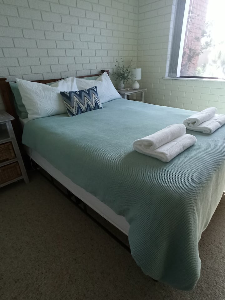 寝室# 2階（ダブルベッド）