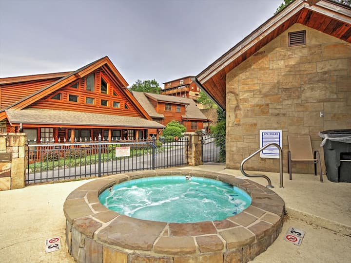 3br Resort Cabin W/ Hot Tub  5 Min To Dollywood - Pigeon Forge, TN