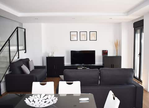 Anuncio de Airbnb popular: Magnificent house with a private pool in Granada en Granada
