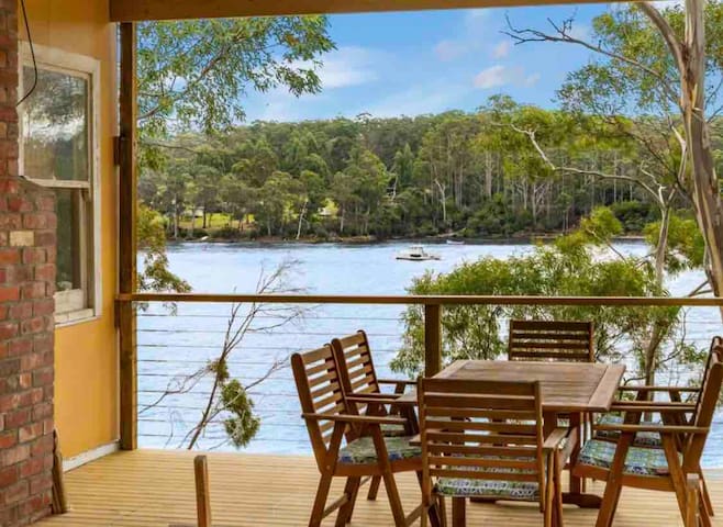 Sea Gypsy, absolute waterfront